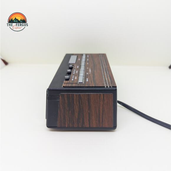 Retro Modern KMC 907A Digital Alarm Clock Wood Grain - Picture 4 of 6